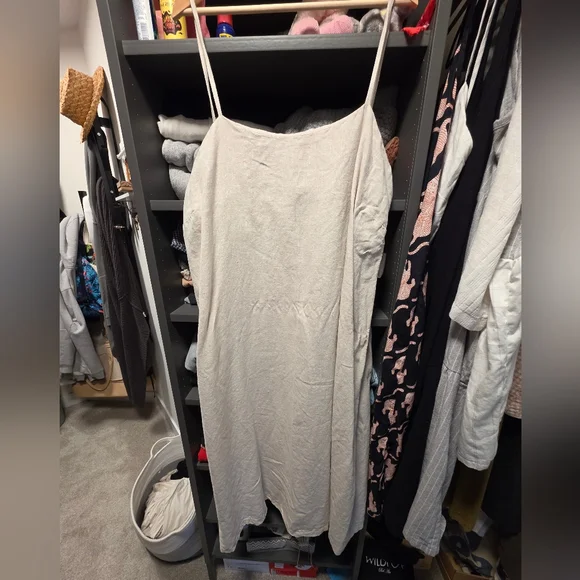 Solig Sample Dress - Maxi - Picture 4 of 4